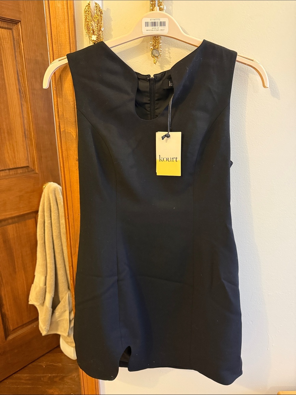 Kourt Black Sleeveless Sheath Dress